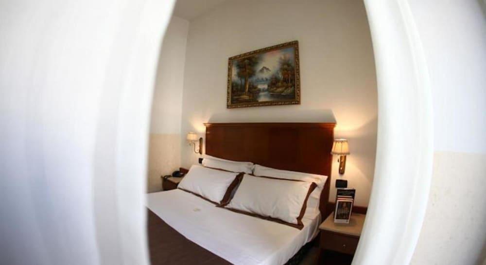 Garibaldi Suite Neapel Exterior foto