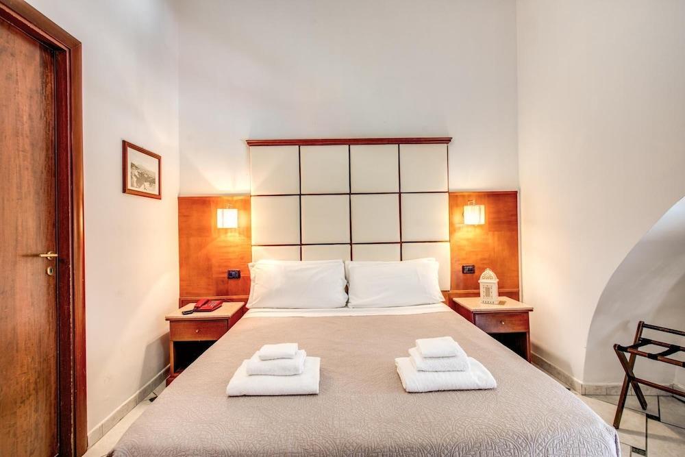 Garibaldi Suite Neapel Exterior foto