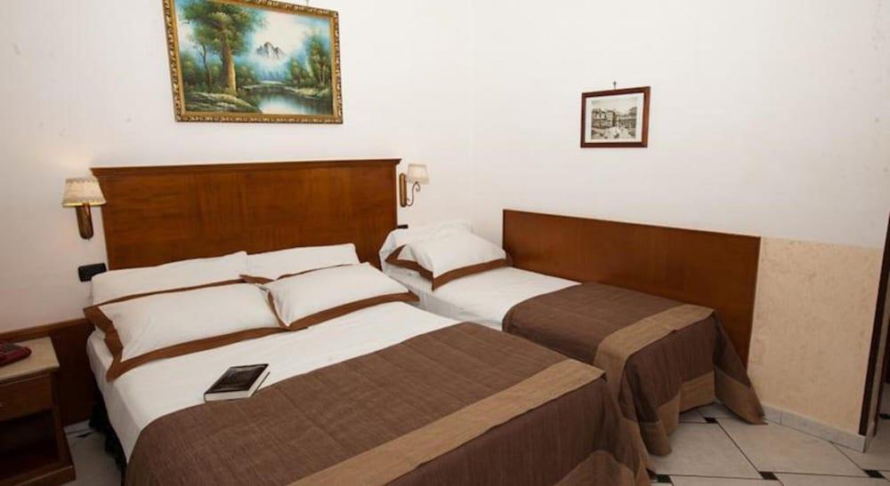 Garibaldi Suite Neapel Exterior foto