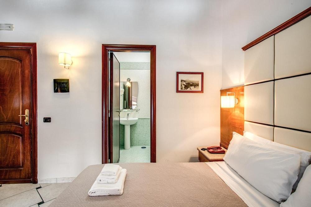 Garibaldi Suite Neapel Exterior foto