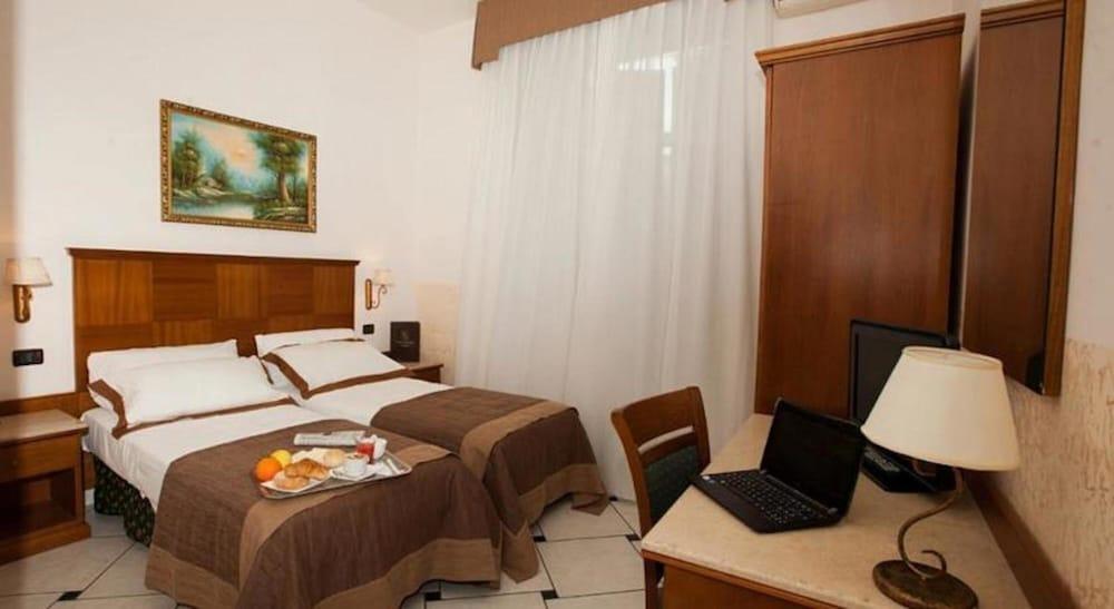 Garibaldi Suite Neapel Exterior foto