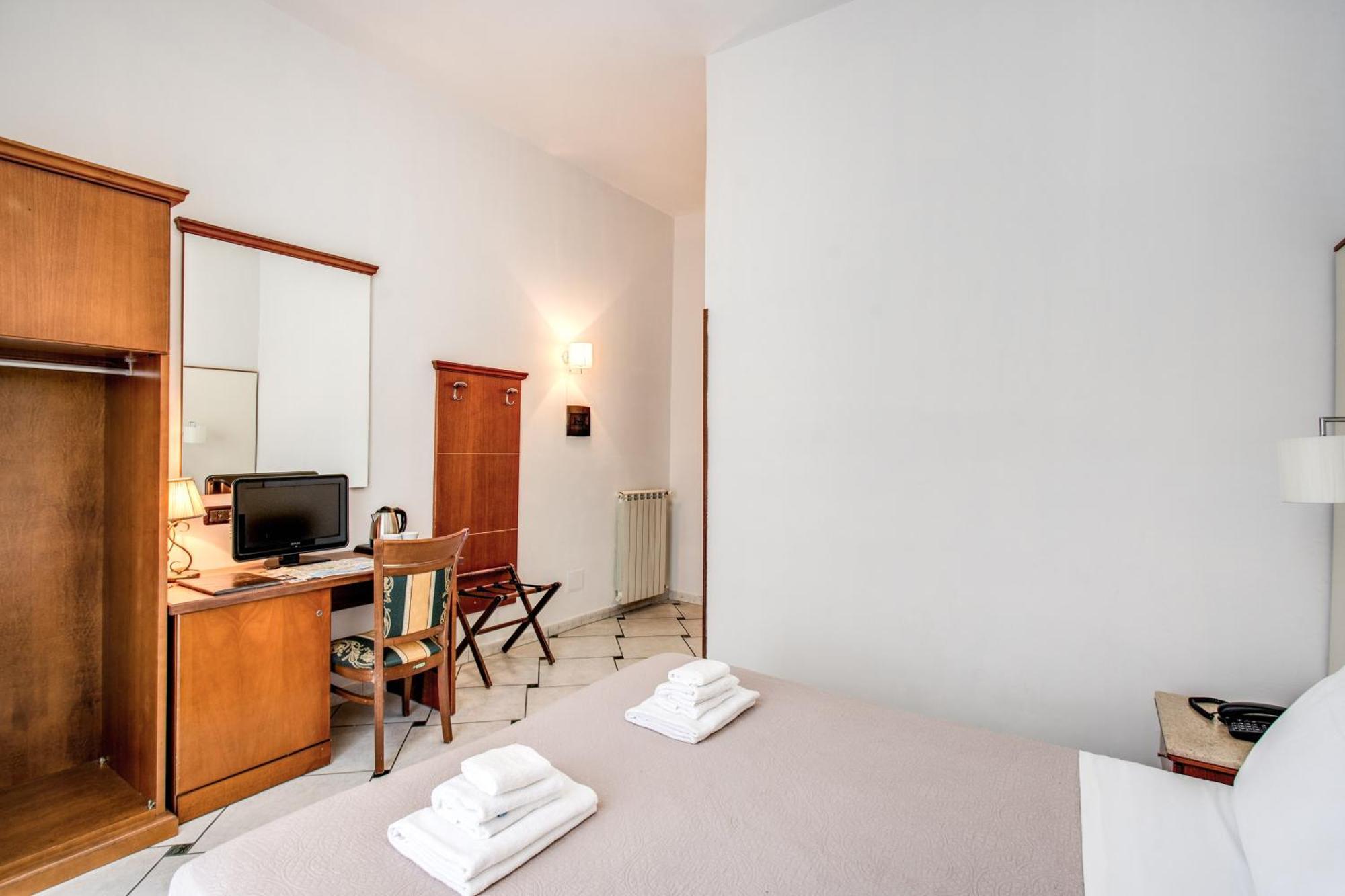 Garibaldi Suite Neapel Exterior foto